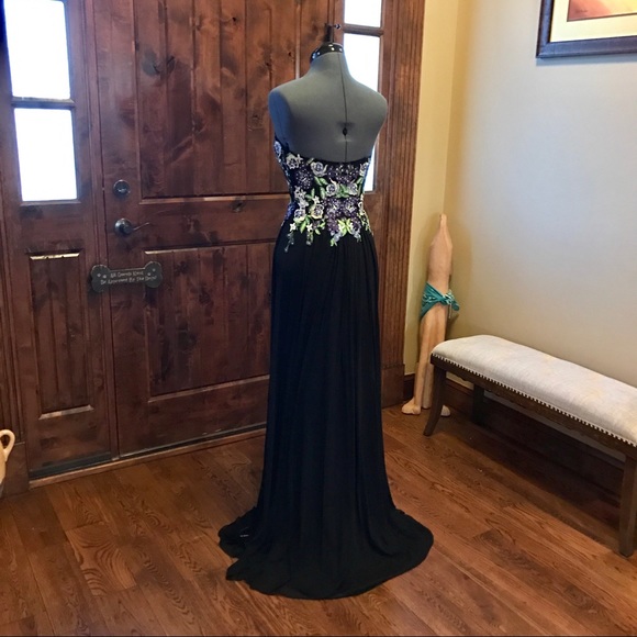 JVN Jovani Black Floral Embroidered Gown! #50057 - Picture 4 of 6